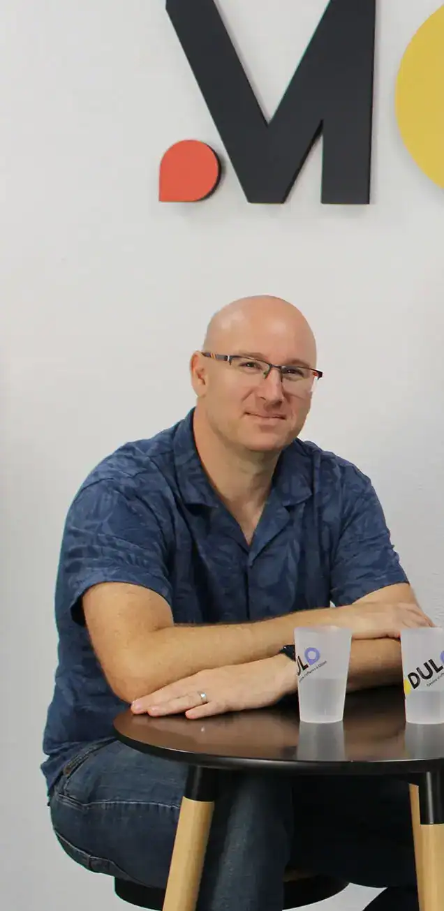 Raphaël Gougnot, dirigeant de MODULO Centre d’affaires à Dijon, spécialisé en location d'espaces de travail et domiciliation d'entreprises